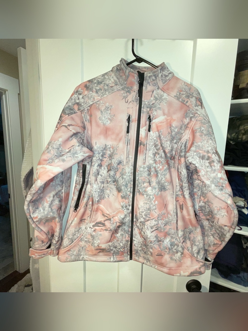 Guide Choice Pink & Gray Floral Camo Ski Jacket with Zippered Pockets